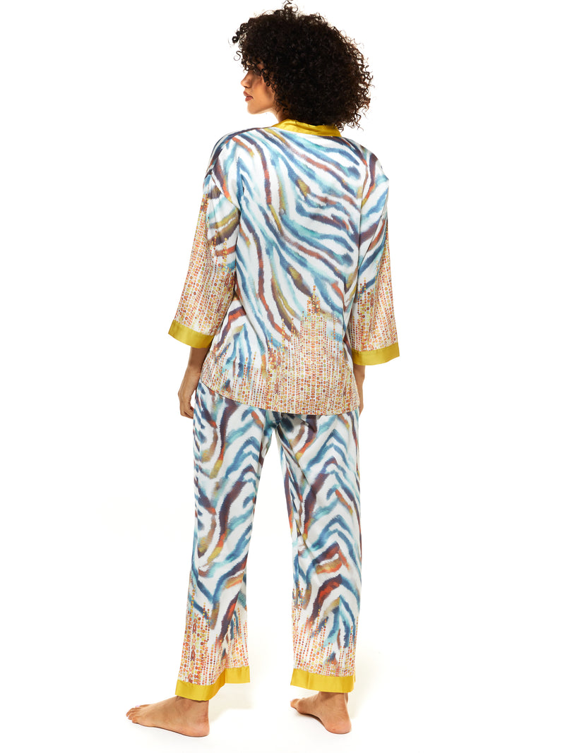 Jaimee Kimono wild print satin Pyjamas